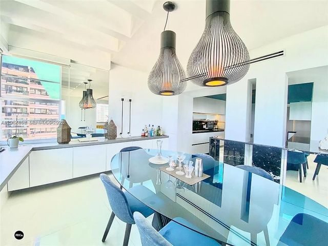 5255 Collins Avenue 9E, Miami Beach, FL 33140