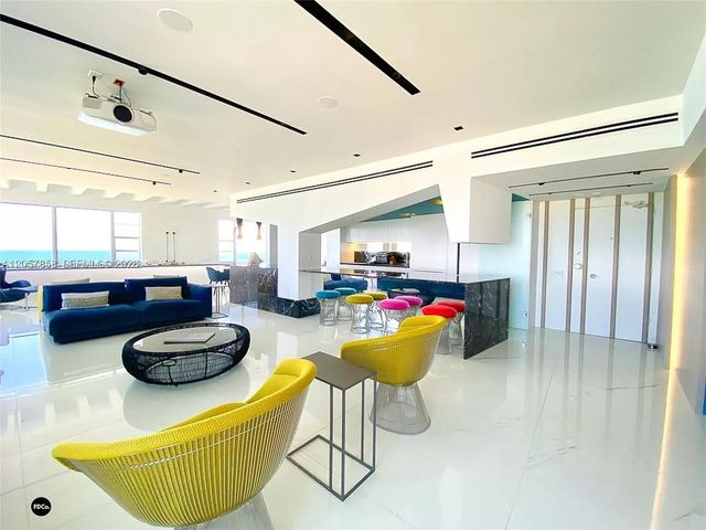 5255 Collins Avenue 9E, Miami Beach, FL 33140