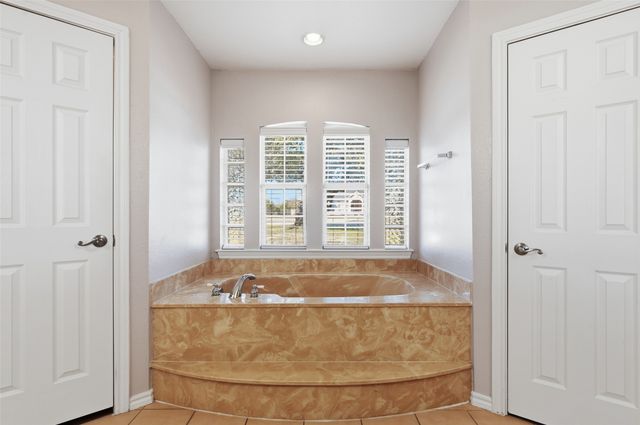 135 Rim Rock Road, Aledo, TX 76008