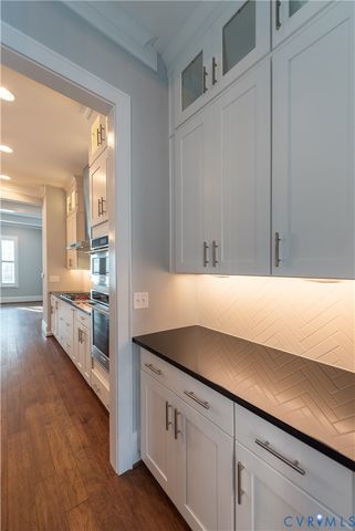 8 E Cary St, Richmond, VA 23219