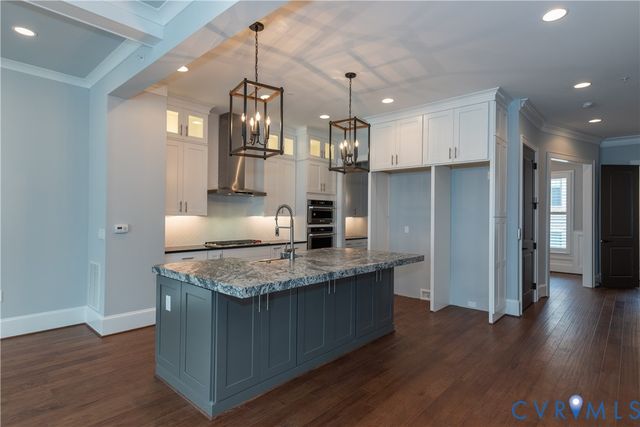 8 E Cary St, Richmond, VA 23219