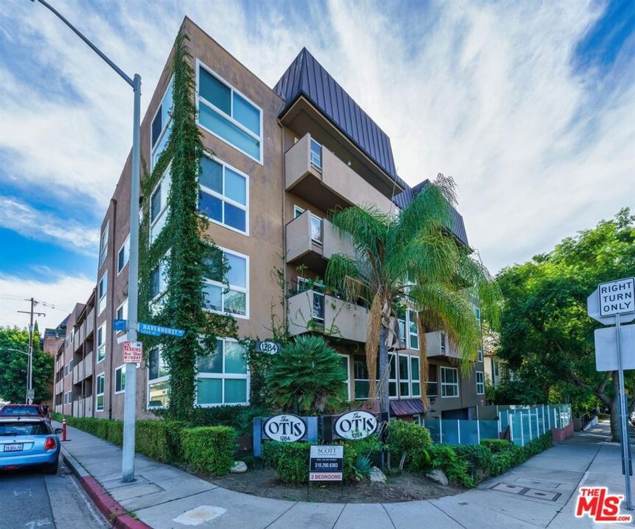 1284 Havenhurst Drive, Los Angeles, CA 90046 — photo 2
