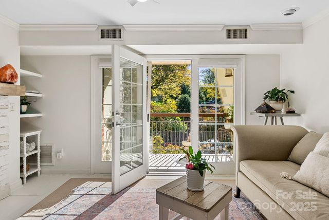 429 Bowling Park Road, Asheville, NC 28803