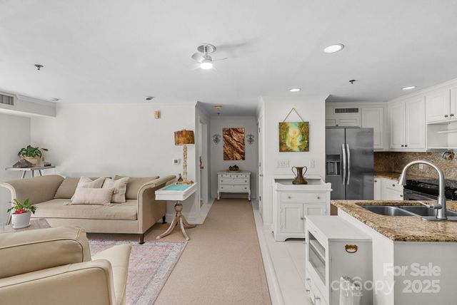 429 Bowling Park Road, Asheville, NC 28803