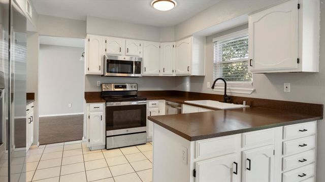 6925 Red Fox Trail, Fort Worth, TX 76137