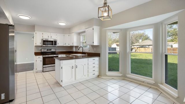 6925 Red Fox Trail, Fort Worth, TX 76137