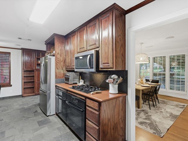 2341 Lofton Terrace, Fort Worth, TX 76109