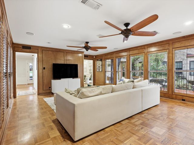 2341 Lofton Terrace, Fort Worth, TX 76109