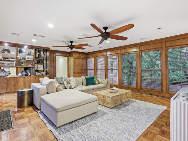 2341 Lofton Terrace, Fort Worth, TX 76109