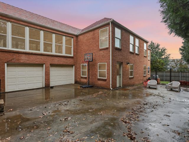 2341 Lofton Terrace, Fort Worth, TX 76109