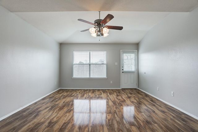223 Sunset Colony Drive, Rosharon, TX 77583
