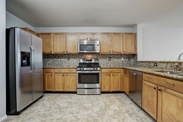 223 Sunset Colony Drive, Rosharon, TX 77583