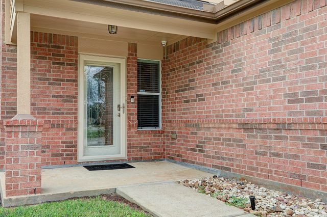 223 Sunset Colony Drive, Rosharon, TX 77583