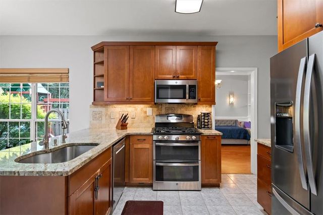 3035 Baywood Way, Roswell, GA 30076