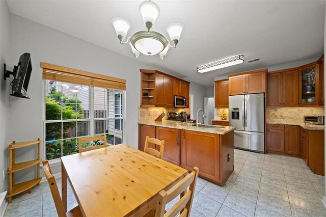 3035 Baywood Way, Roswell, GA 30076