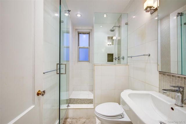34-39 82nd Street 2, Jackson Heights, NY 11372