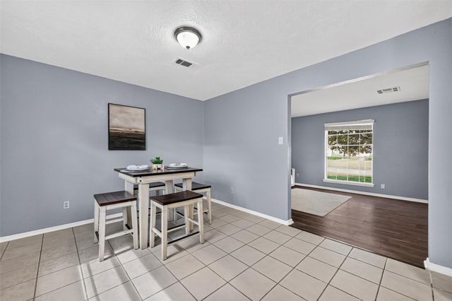 6013 Leafwood Circle, League City, TX 77573