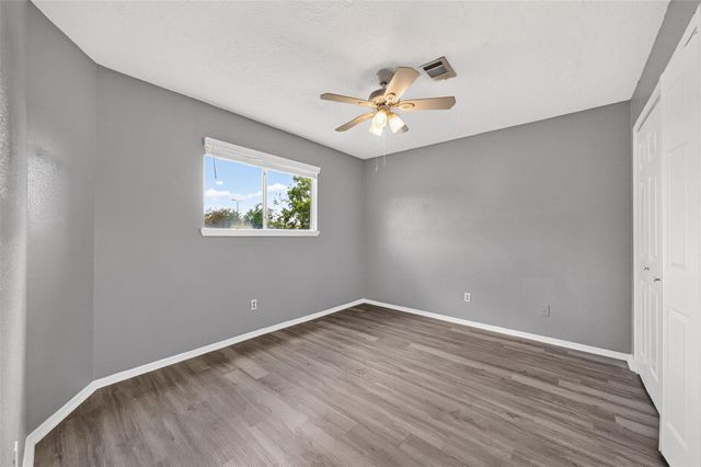 6013 Leafwood Circle, League City, TX 77573
