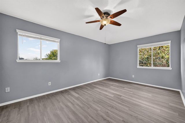 6013 Leafwood Circle, League City, TX 77573