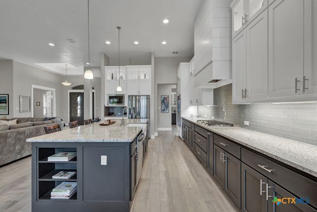 388 Butternut Way, New Braunfels, TX 78132