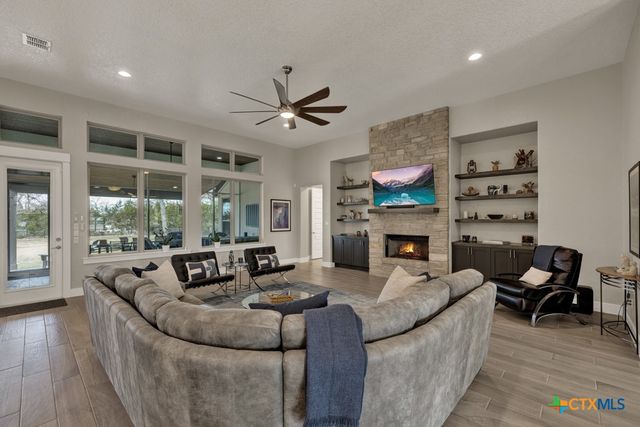 388 Butternut Way, New Braunfels, TX 78132
