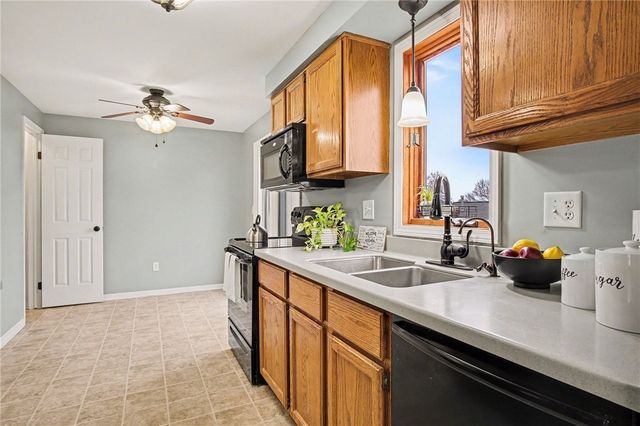 57 Genesee View Trl, Chili, NY 14623