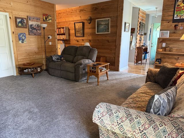7541 Greer Rd, Goodlettsville, TN 37072