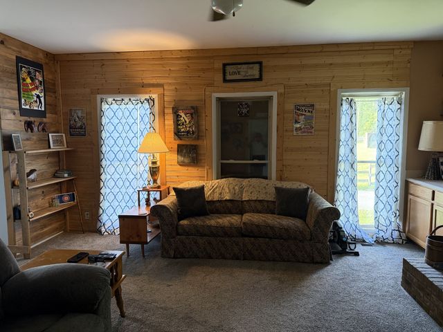 7541 Greer Rd, Goodlettsville, TN 37072