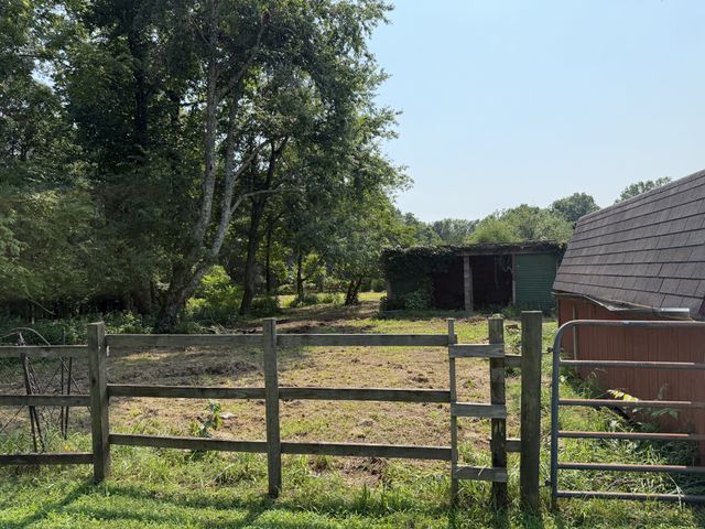 7541 Greer Rd, Goodlettsville, TN 37072