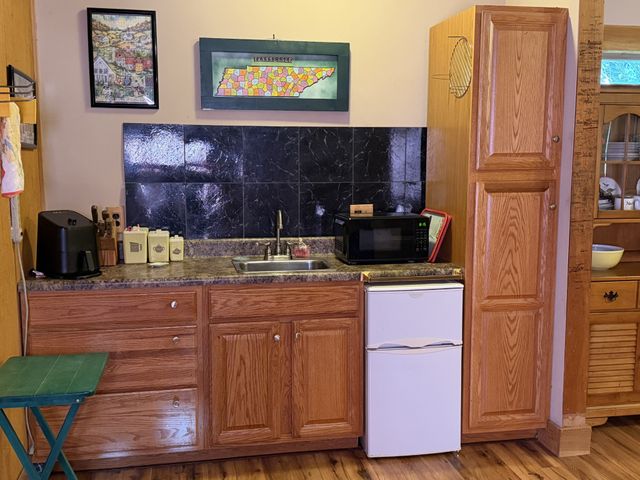 7541 Greer Rd, Goodlettsville, TN 37072