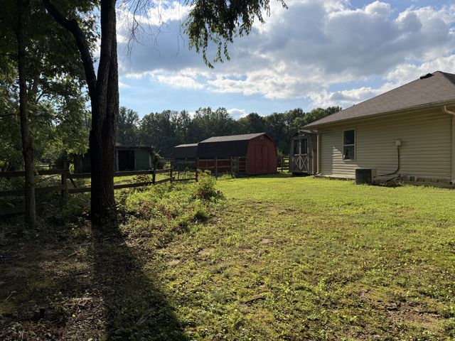 7541 Greer Rd, Goodlettsville, TN 37072
