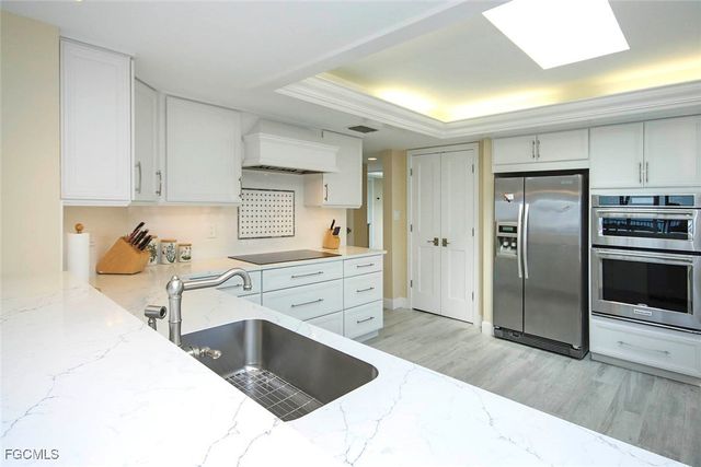 3145 W Gulf DR 205, Sanibel, FL 33957