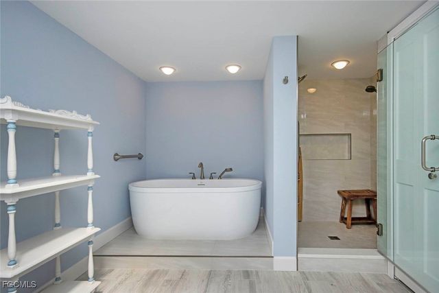 3145 W Gulf DR 205, Sanibel, FL 33957