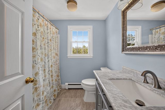12 Cransbourne Cir, Mashpee, MA 02649