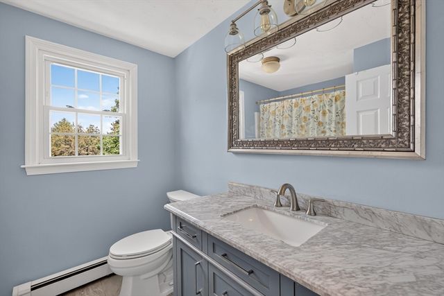12 Cransbourne Cir, Mashpee, MA 02649