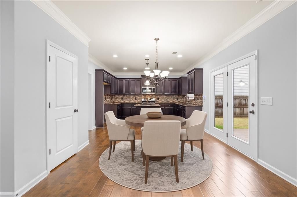 Image 11 of property listing at 3910 Pleasant Woods Drive, Cumming, GA 30028