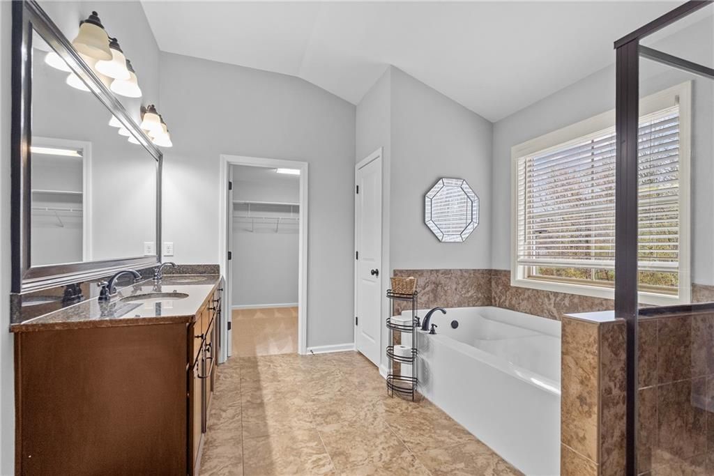 Image 21 of property listing at 3910 Pleasant Woods Drive, Cumming, GA 30028