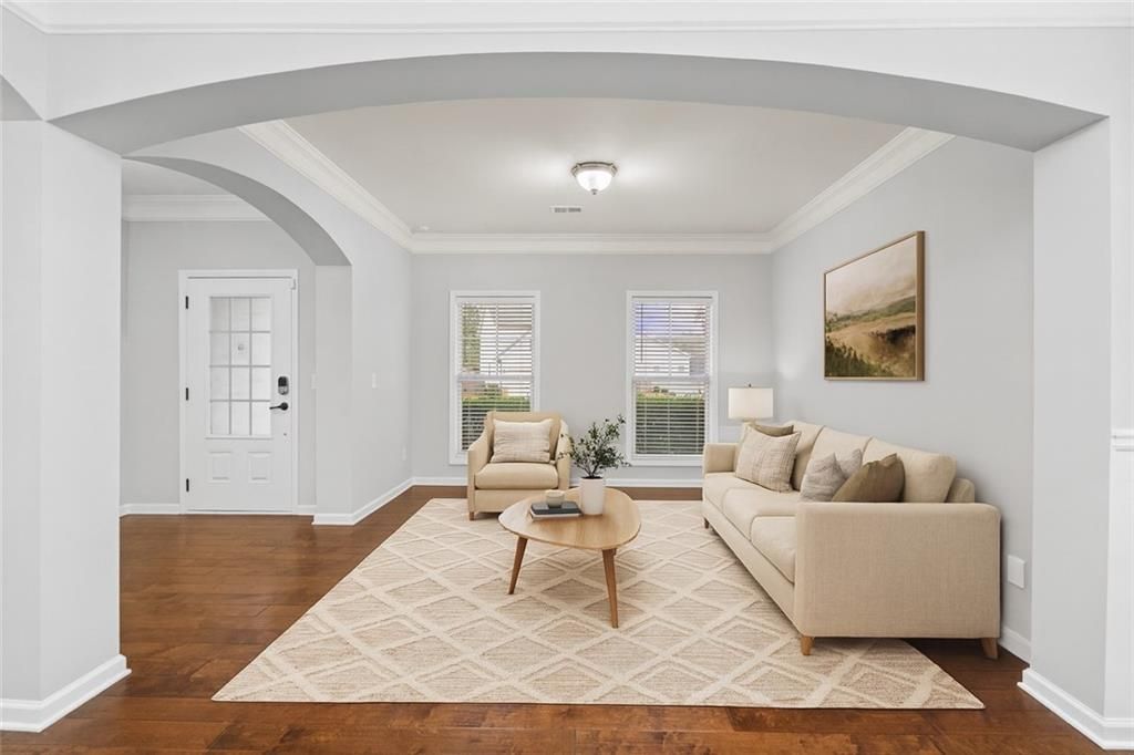 Image 7 of property listing at 3910 Pleasant Woods Drive, Cumming, GA 30028