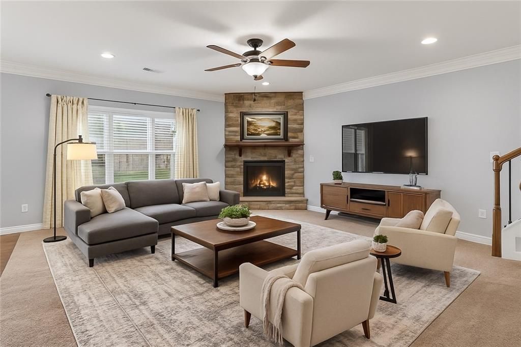 Image 9 of property listing at 3910 Pleasant Woods Drive, Cumming, GA 30028