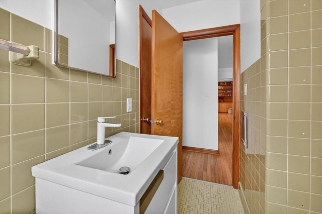 3672 Cushing Court, Dexter, MI 48130