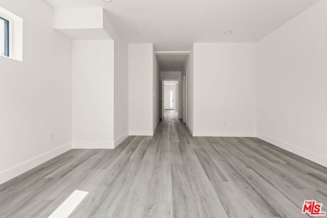 2936 West Boulevard B, Los Angeles, CA 90016