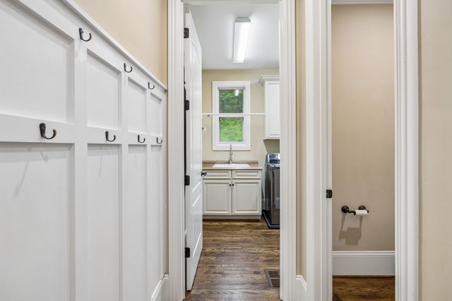 2288 N Berrys Chapel Rd, Franklin, TN 37069