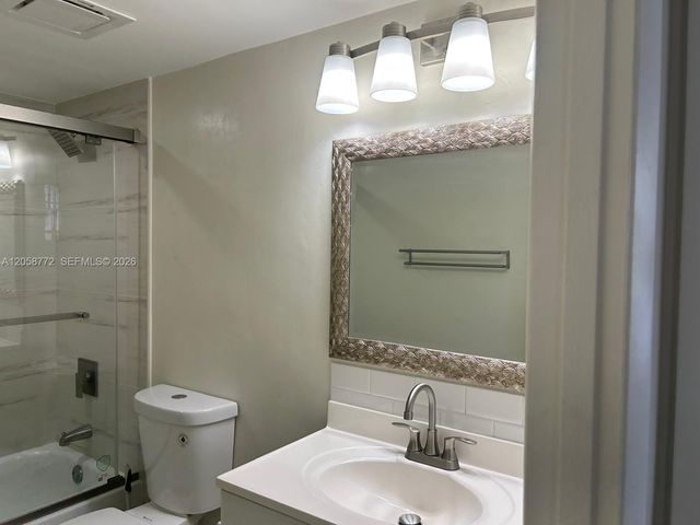 3821 Environ Blvd 505, Lauderhill, FL 33319