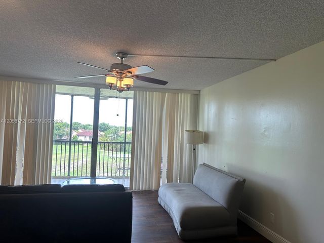 3821 Environ Blvd 505, Lauderhill, FL 33319