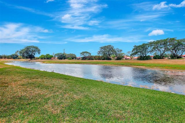 3821 Environ Blvd 505, Lauderhill, FL 33319
