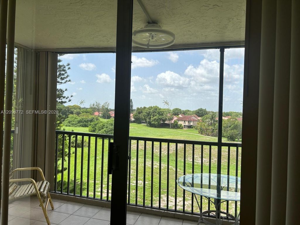 3821 Environ Blvd 505, Lauderhill, FL 33319