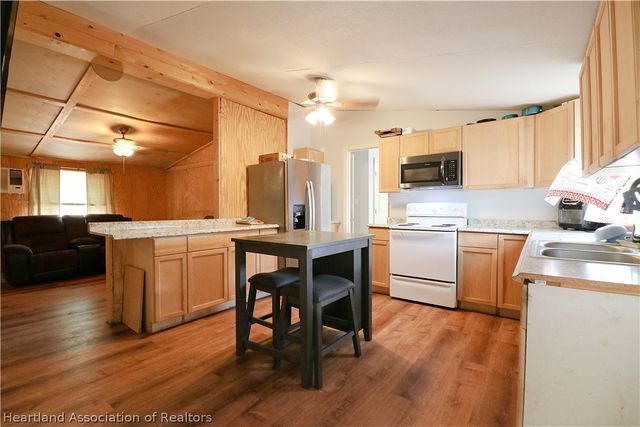 2525 Panfish Drive, Lake Wales, FL 33898