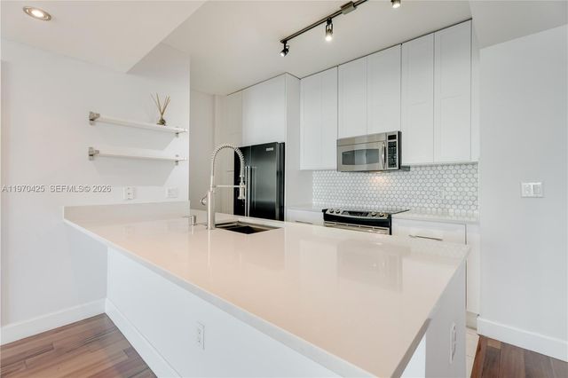 951 Brickell Ave 3607, Miami, FL 33131