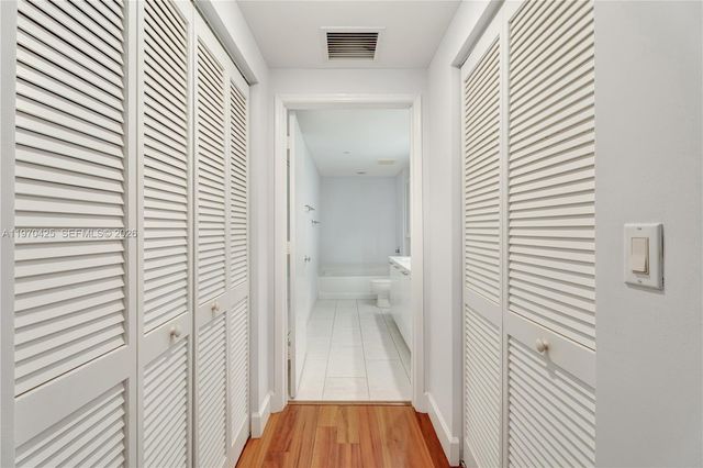 951 Brickell Ave 3607, Miami, FL 33131