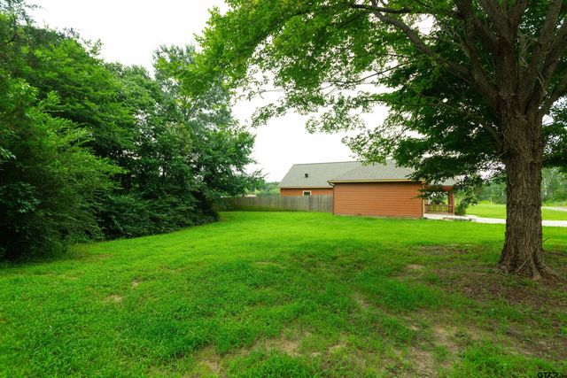 21803 CR 2178, Troup, TX 75789